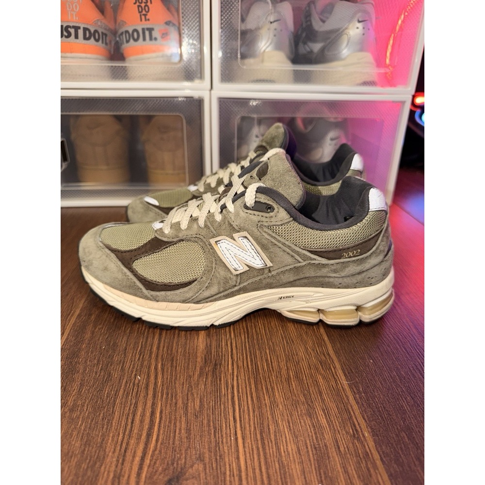 New Balance - Picture 3 of 6